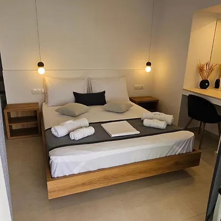 Dg Luxury * Makrýgialos